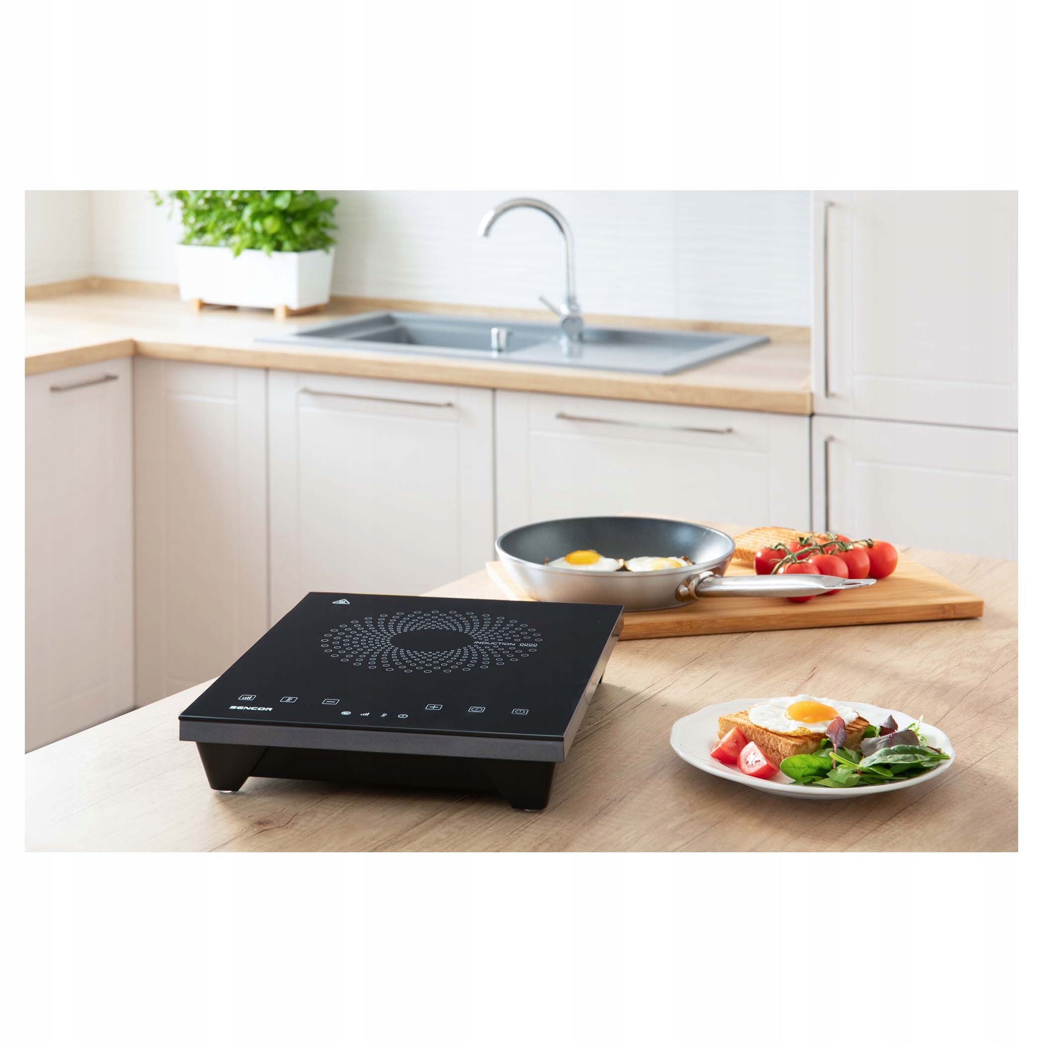 Kuchenka indukcyjna SCP3601 2000W turystyczna