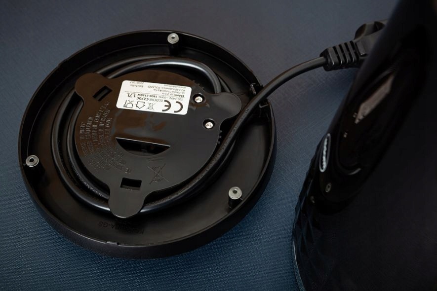 CZAJNIK ELEKTRYCZNY BEZPRZEWODOWY C270 2 KOLORY