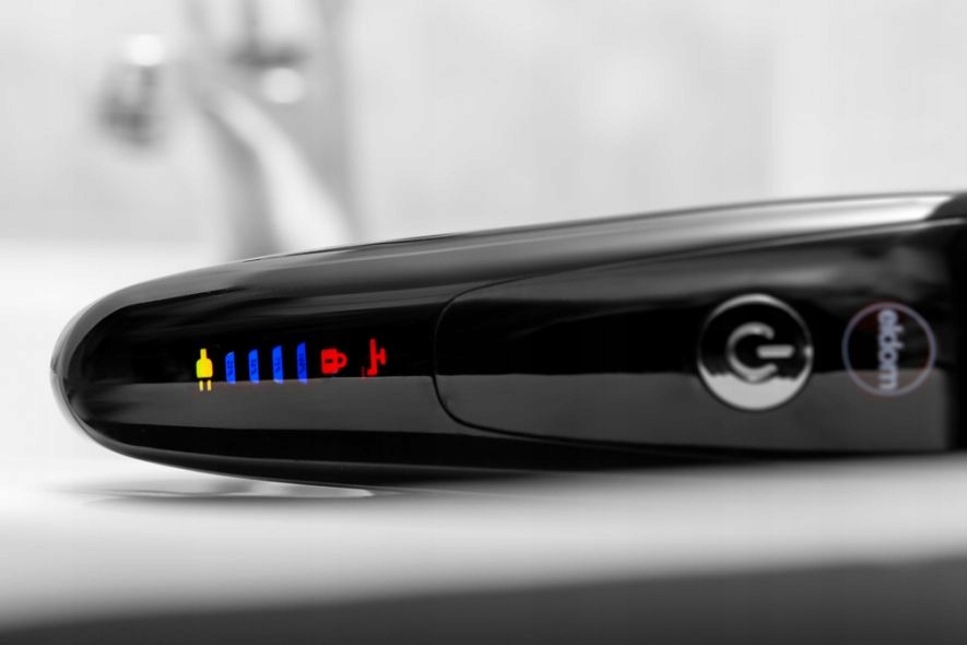 Golarka Eldom G52