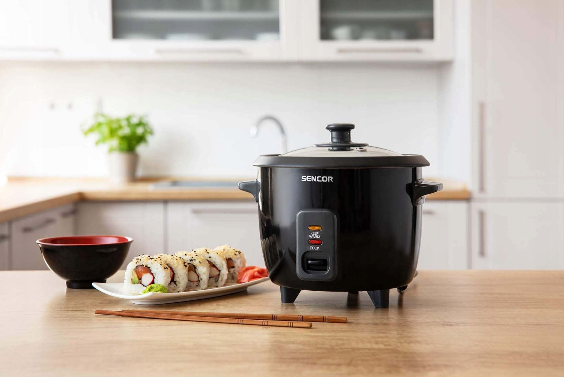 Garnek do gotowania ryżu SRM0601BK czarny 300 W