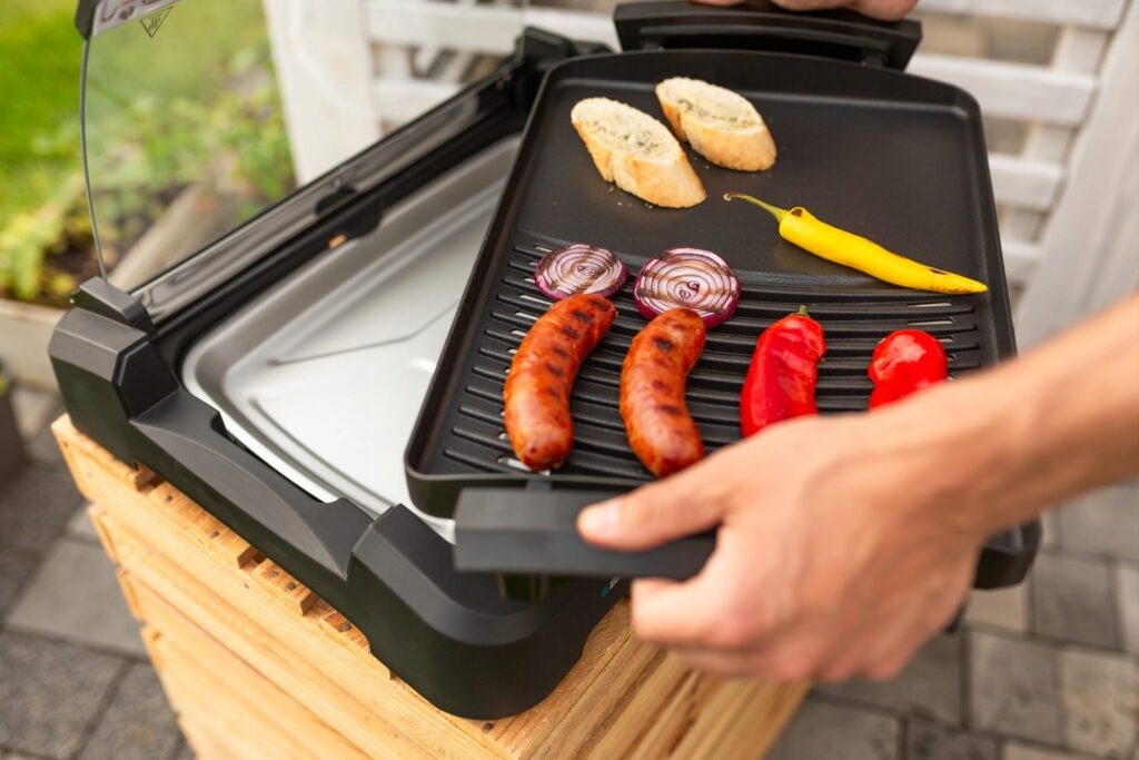 GRILL ELEKTRYCZNY OPIEKACZ POKRYWA 2200W GTR801