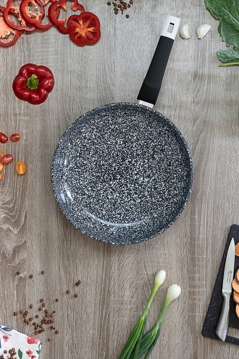 Patelnia z powłoką ceramiczno-granitowa 24cm 9154