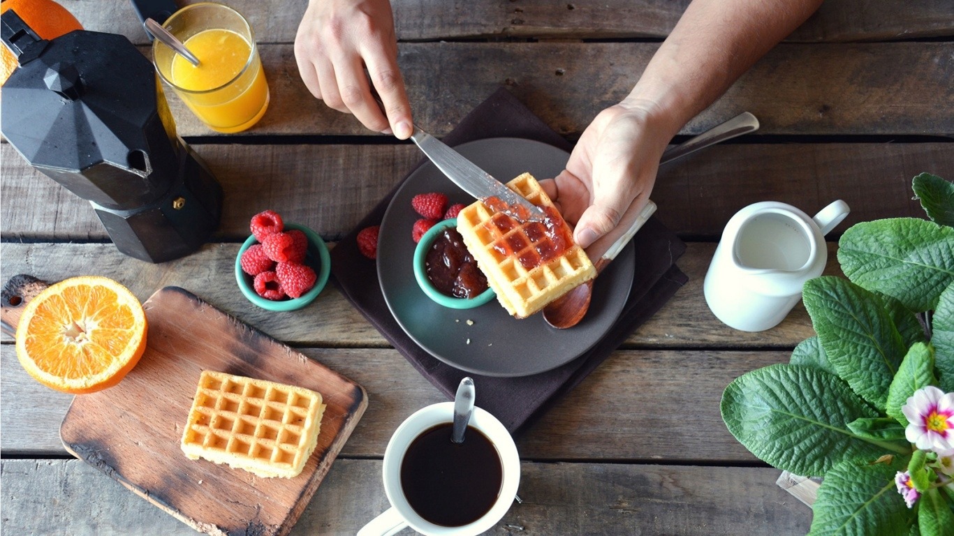 Gofrownica MPM MGO13 srebrna 1400W