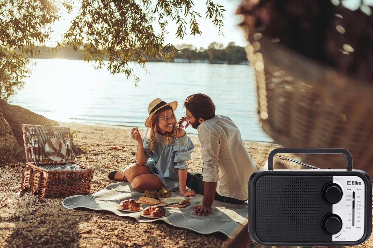 RADIO KUCHENNE RETRO SIECIOWE NA BATERIE CZARNE