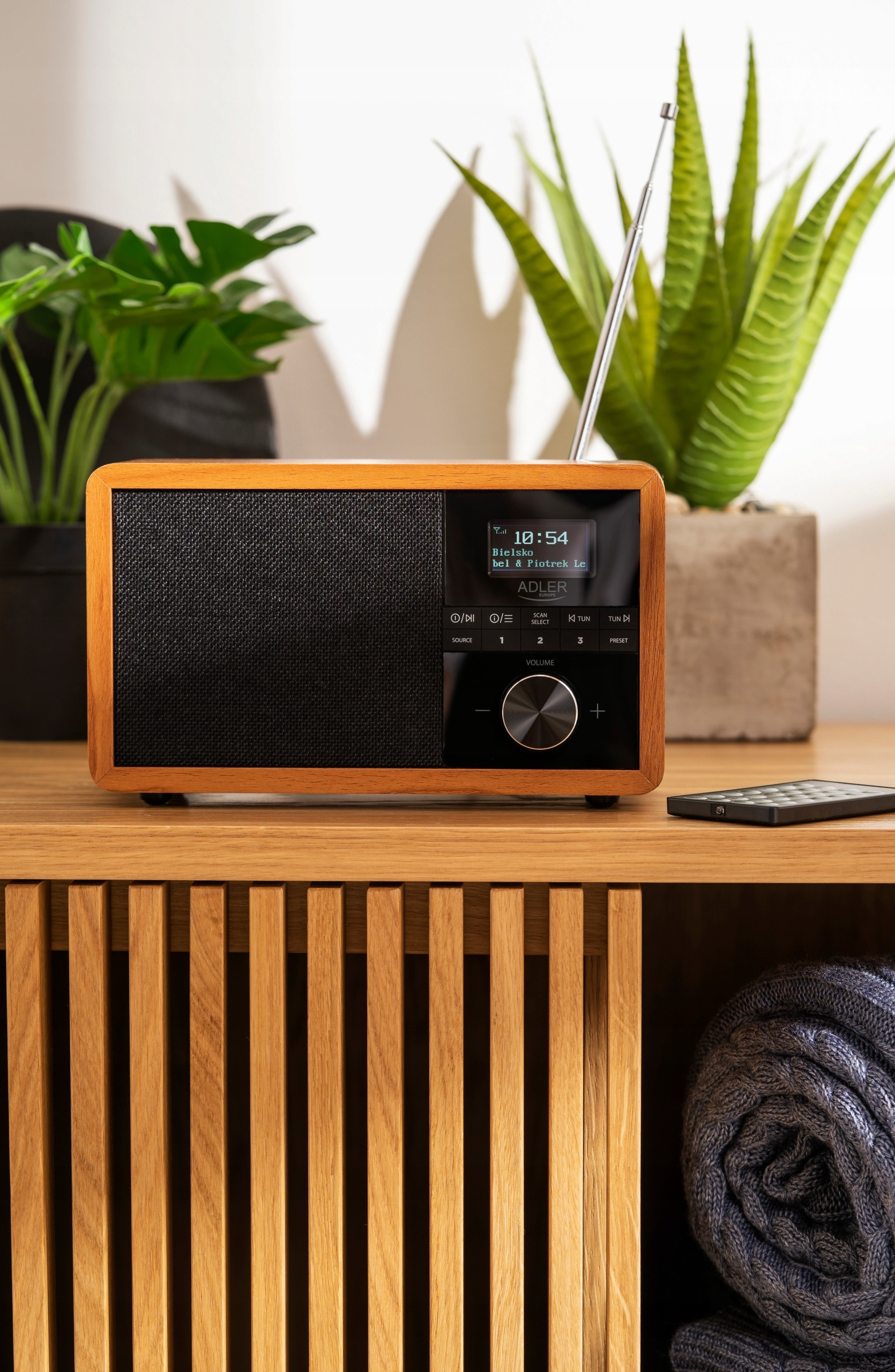 Radio sieciowe FM Adler AD1184