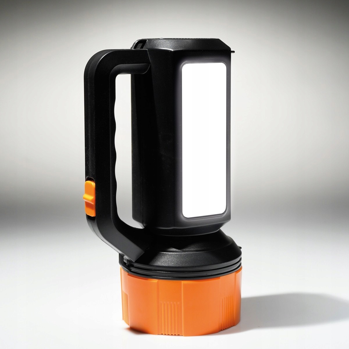 LATARKA AKUMULATOROWA ŁADOWALNA SZPERACZ REFLEKTOR