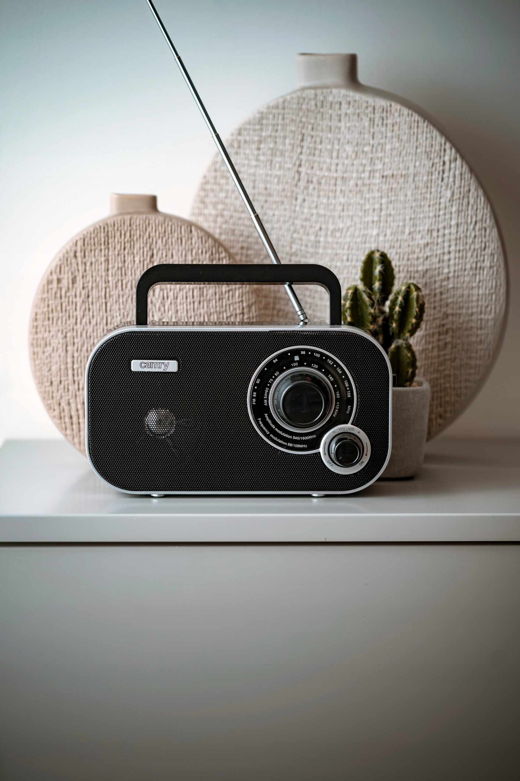 Radio sieciowo-bateryjne FM Camry CR1140 black