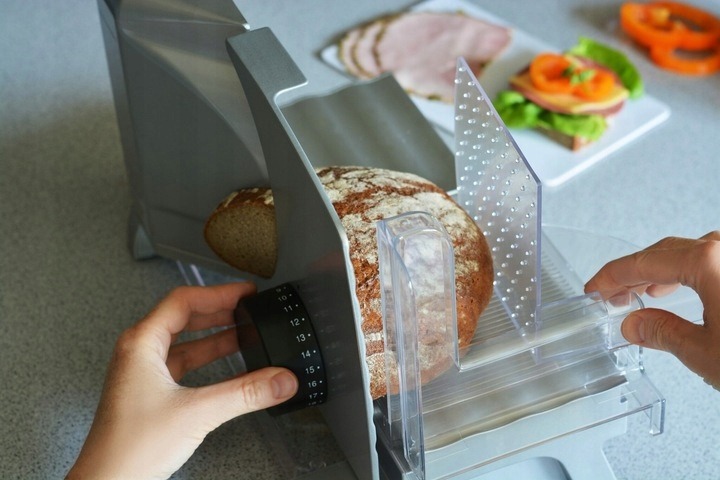 KRAJALNICA ELEKTRYCZNA do chleba wędlin sera